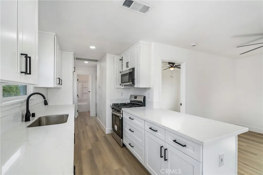 779 E Columbia, Pomona, California 91767 home-pic-43